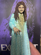 Load image into Gallery viewer, Linda Blair signed Exorcist statue JSA Trick Or Treat Studios LAST ONE!!!
