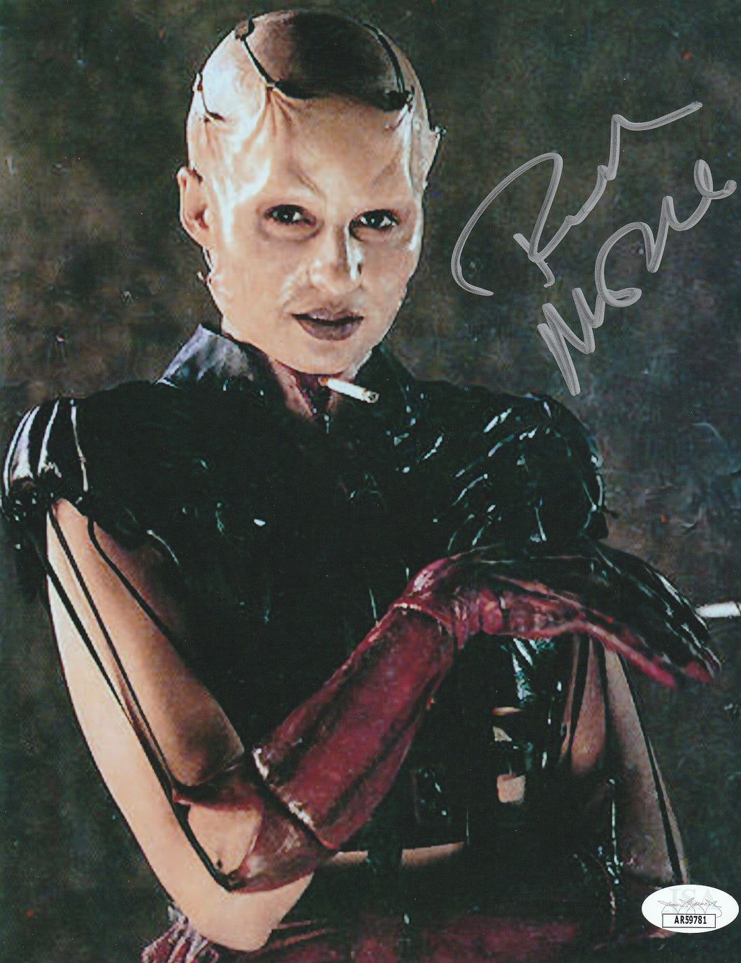Paula Marshall Hellraiser signed 